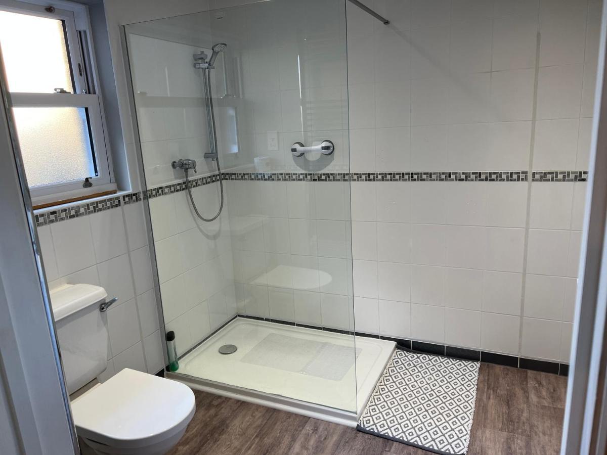 Cosy Hillside Annex Apartment Stanwick  ภายนอก รูปภาพ