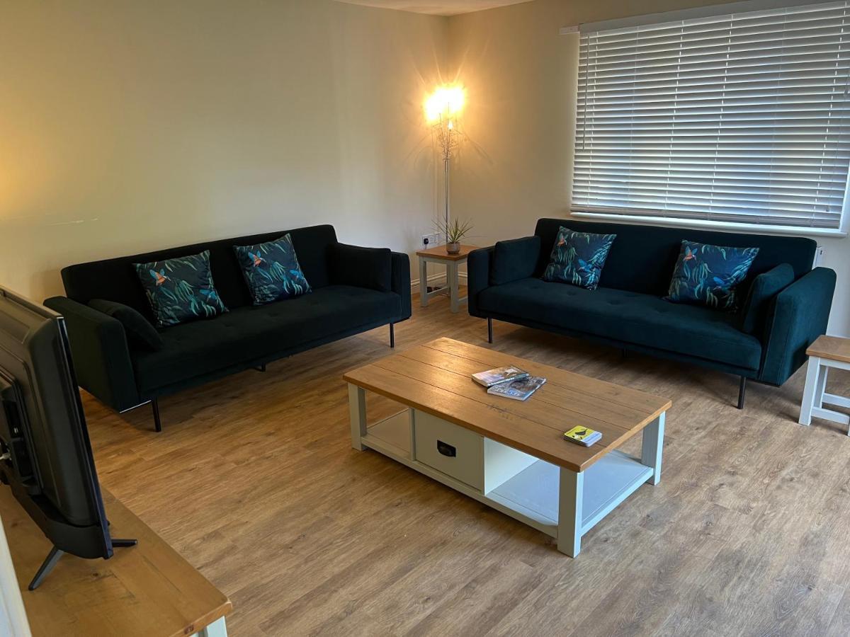 Cosy Hillside Annex Apartment Stanwick  ภายนอก รูปภาพ